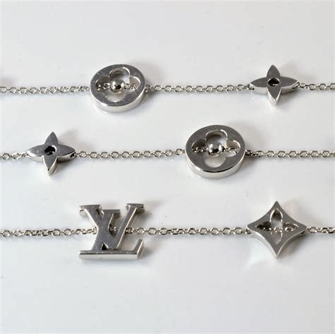 louis vuitton necklace used|Louis Vuitton monogram necklace.